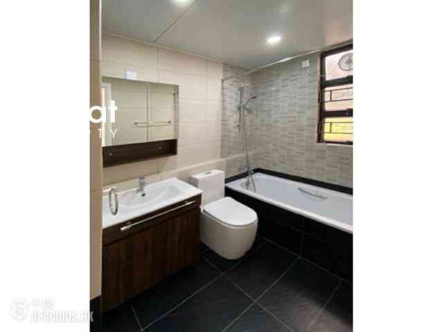 Mid Levels Central - Elegant Terrace 07