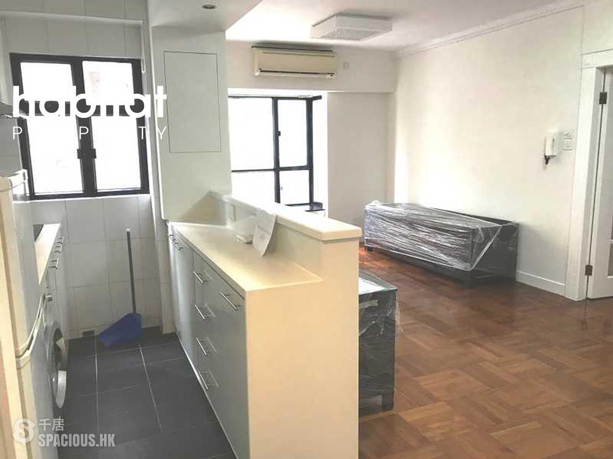 Mid Levels Central - The Grand Panorama 01
