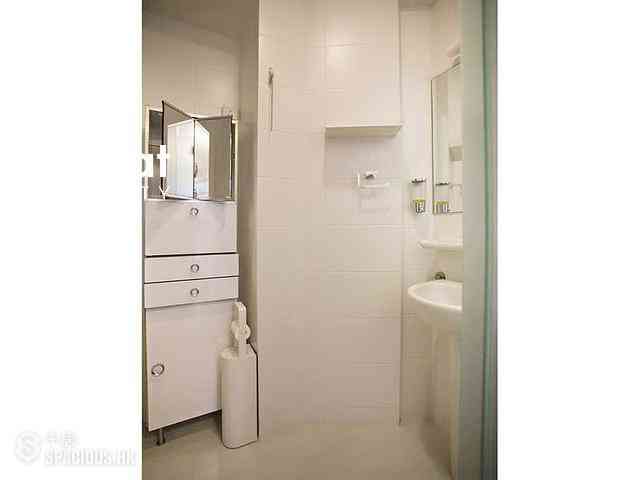Mid Levels Central - Welsby Court 02