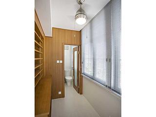 Mid Levels Central - Welsby Court 07