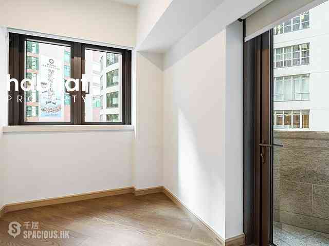 Mid Levels Central - 3, MacDonnell Road 05