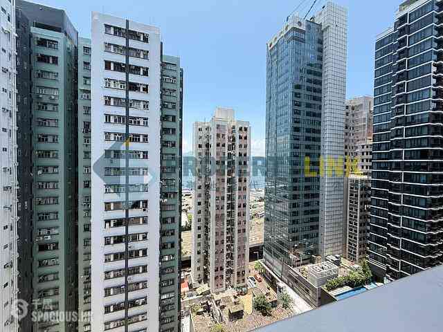 Sai Ying Pun - Des Voeux W Residence 02