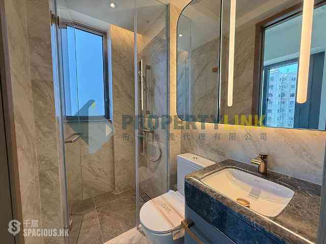 Sai Ying Pun - Des Voeux W Residence 08