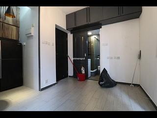Wan Chai - Yen Men Building 04