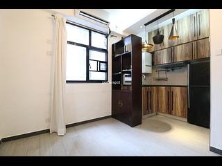 Wan Chai - Yen Men Building 07