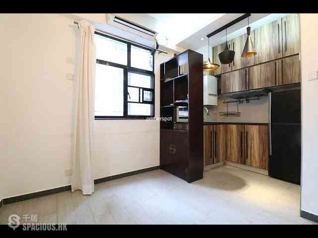Wan Chai - Yen Men Building 07
