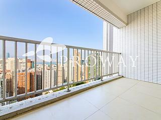 Braemar Hill - Sky Scraper 03