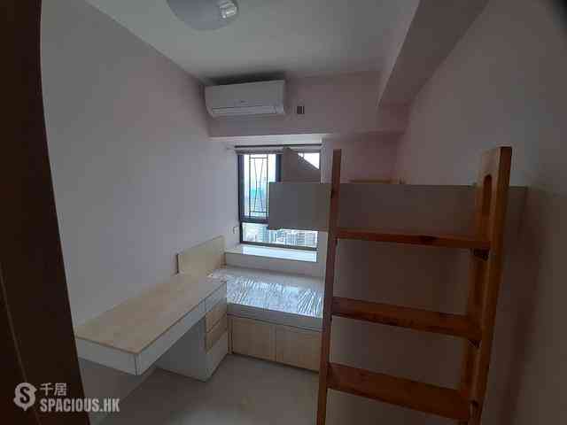 Mid Levels Central - Robinson Heights Block 3 08