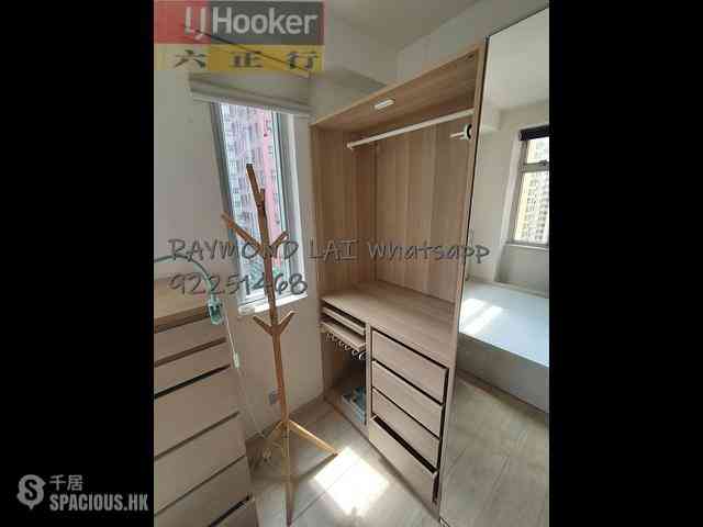 Sai Ying Pun - Fook Moon Building 05