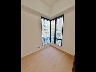 Sai Ying Pun - Des Voeux W Residence 02