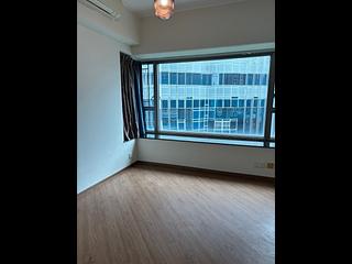 West Kowloon - Sorrento Phase 1 Block 6 06