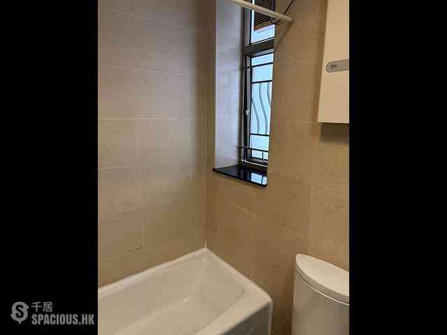 West Kowloon - Sorrento Phase 1 Block 6 08