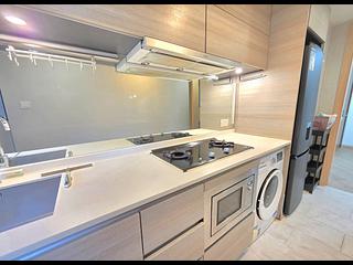 Tung Chung - The Visionary Tower 8 09