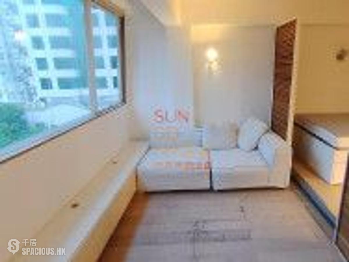 Central - Hollywood Road, 228-230 01