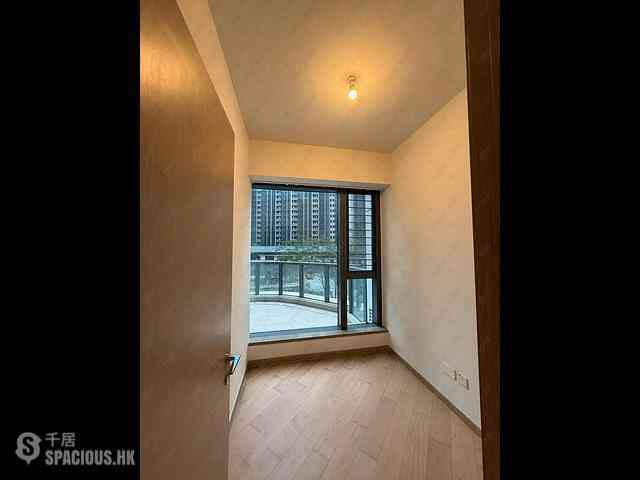 Wong Chuk Hang - The Southside Phase 1 Southland Tower 2A 02