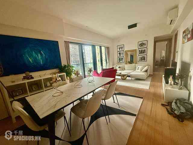 Mid Levels Central - Arezzo 01