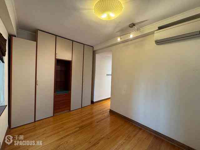 Mid Levels Central - Goldwin Heights 09