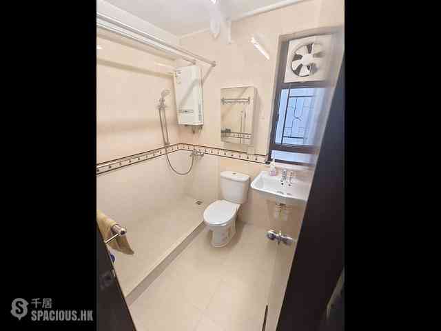 Fortress Hill - Kwong Chiu Terrace Block A 06