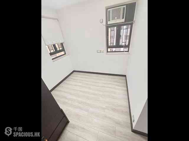 Fortress Hill - Kwong Chiu Terrace Block A 07