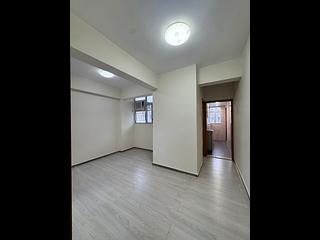 Sham Shui Po - Han Hing Building 02