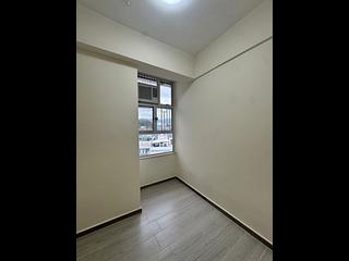 Sham Shui Po - Han Hing Building 03