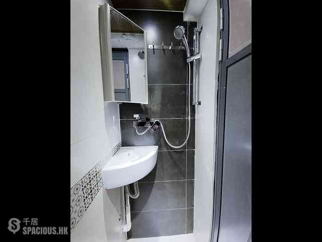 Mong Kok - 88-90, Hak Po Street 04