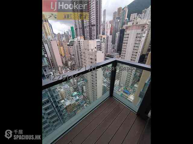Sai Ying Pun - Two・Artlane 01