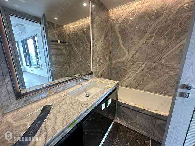 Wong Chuk Hang - The Southside Phase 3B Blue Coast Tower 1A 06