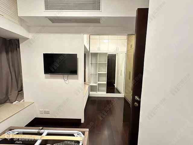 Wan Chai - The Zenith 07