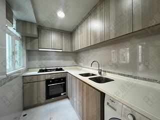 Mid Levels Central - Goldwin Heights 07