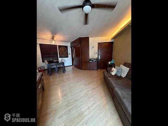 Mid Levels Central - Goldwin Heights 02