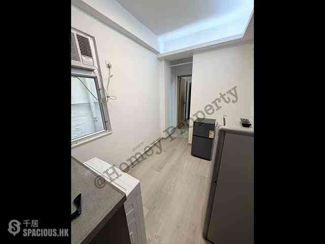 Quarry Bay - Lai King Mansion 01