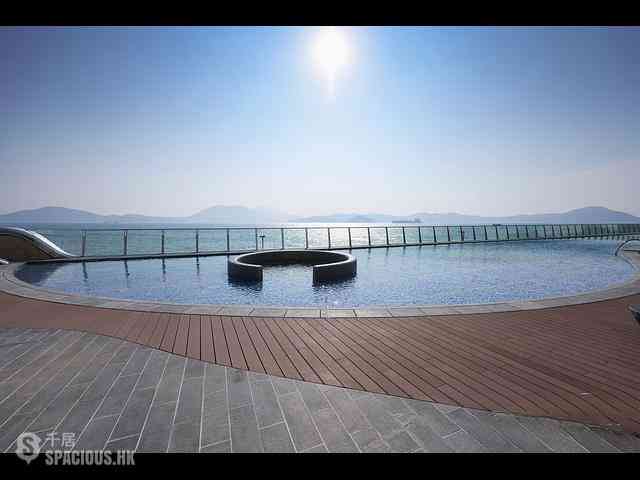 Ap Lei Chau - The Corniche 02