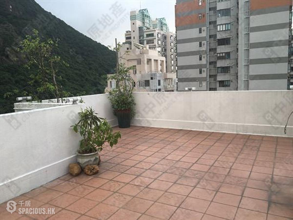 Mid Levels Central - Elegant Terrace 01