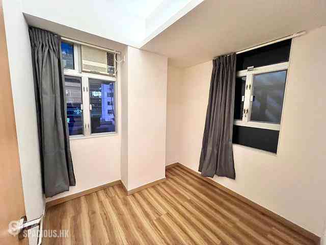 Wan Chai - Lap Hing Building 02