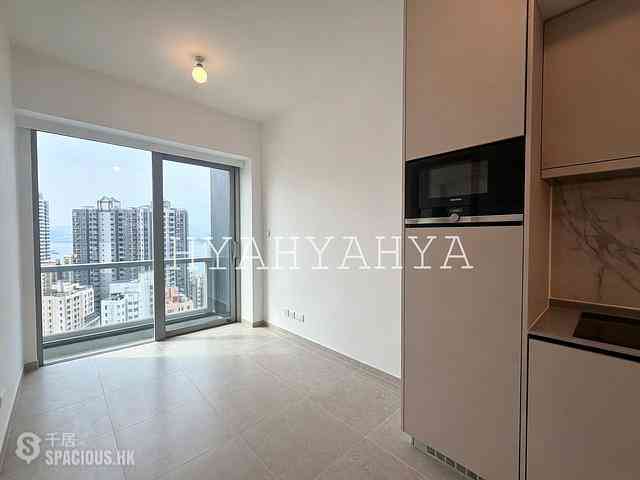 Sai Ying Pun - No.8 Hing Hon Road (Resiglow-Bonham) 02