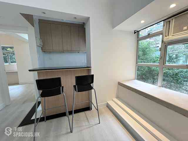 Wan Chai - Manrich Court 02