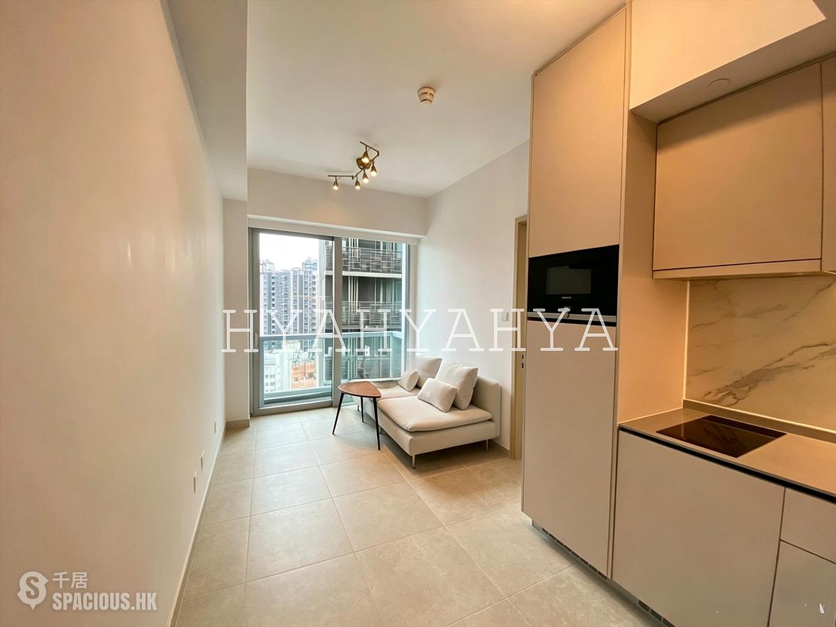 Sai Ying Pun - No.8 Hing Hon Road (Resiglow-Bonham) 01