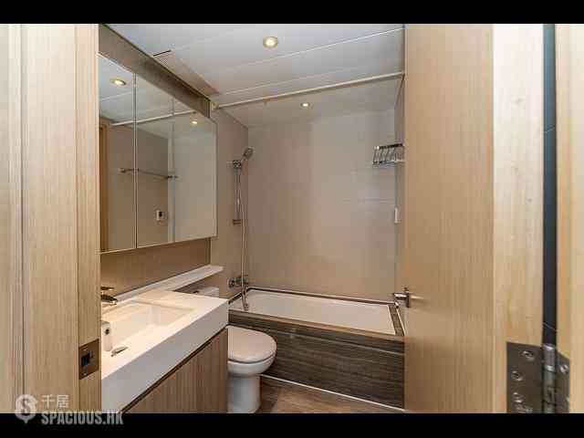 Tung Chung - The Visionary Tower 9 08