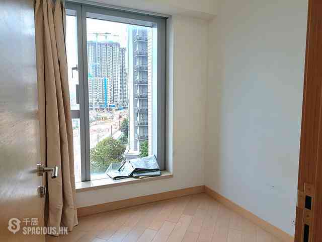 Tung Chung - Century Link Phase 1 Tower 5A 06