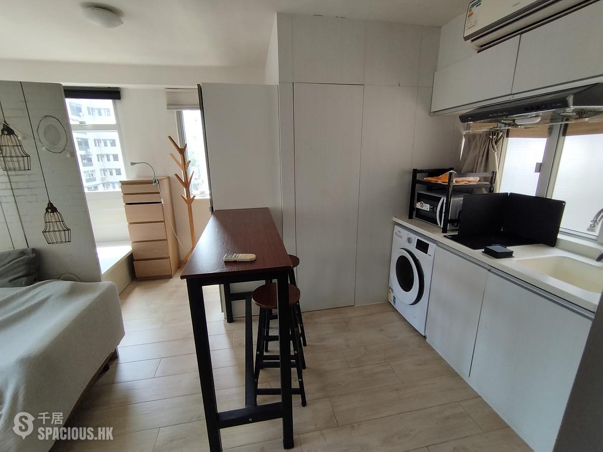 Sai Ying Pun - Fook Moon Building 01