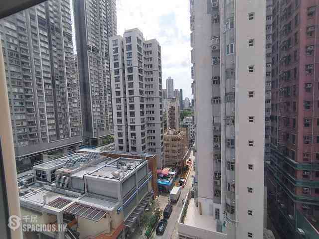 Sai Ying Pun - Fook Moon Building 02