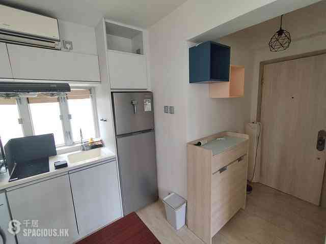 Sai Ying Pun - Fook Moon Building 04