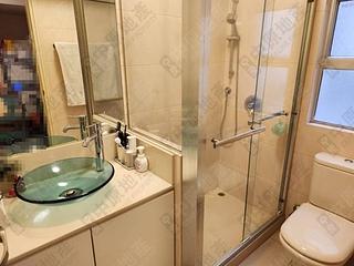 Mid Levels West - Realty Gardens 09