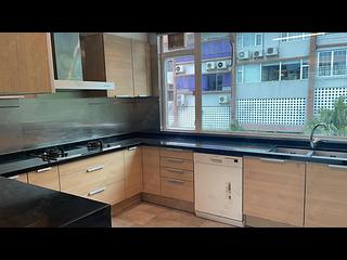 Chung Hom Kok - Cypresswaver Villas 06