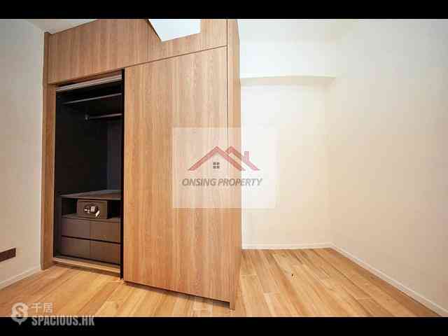 Mid Levels Central - St. Joan Court 07