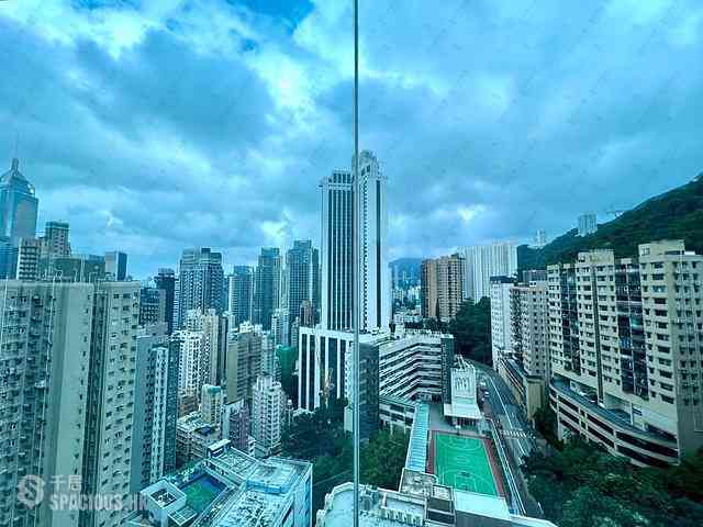 Wan Chai - Royal Court 01