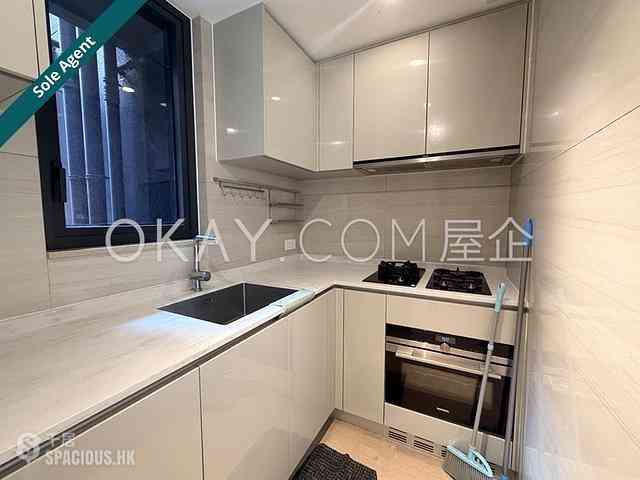 Gold Coast / So Kwun Wat - Oma by the Sea 02