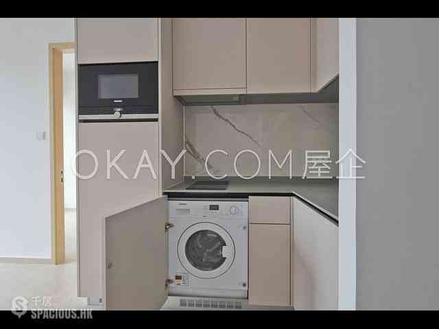 Sai Ying Pun - No.8 Hing Hon Road (Resiglow-Bonham) 04