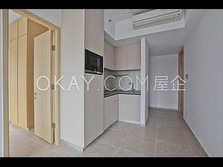 Sai Ying Pun - No.8 Hing Hon Road (Resiglow-Bonham) 05